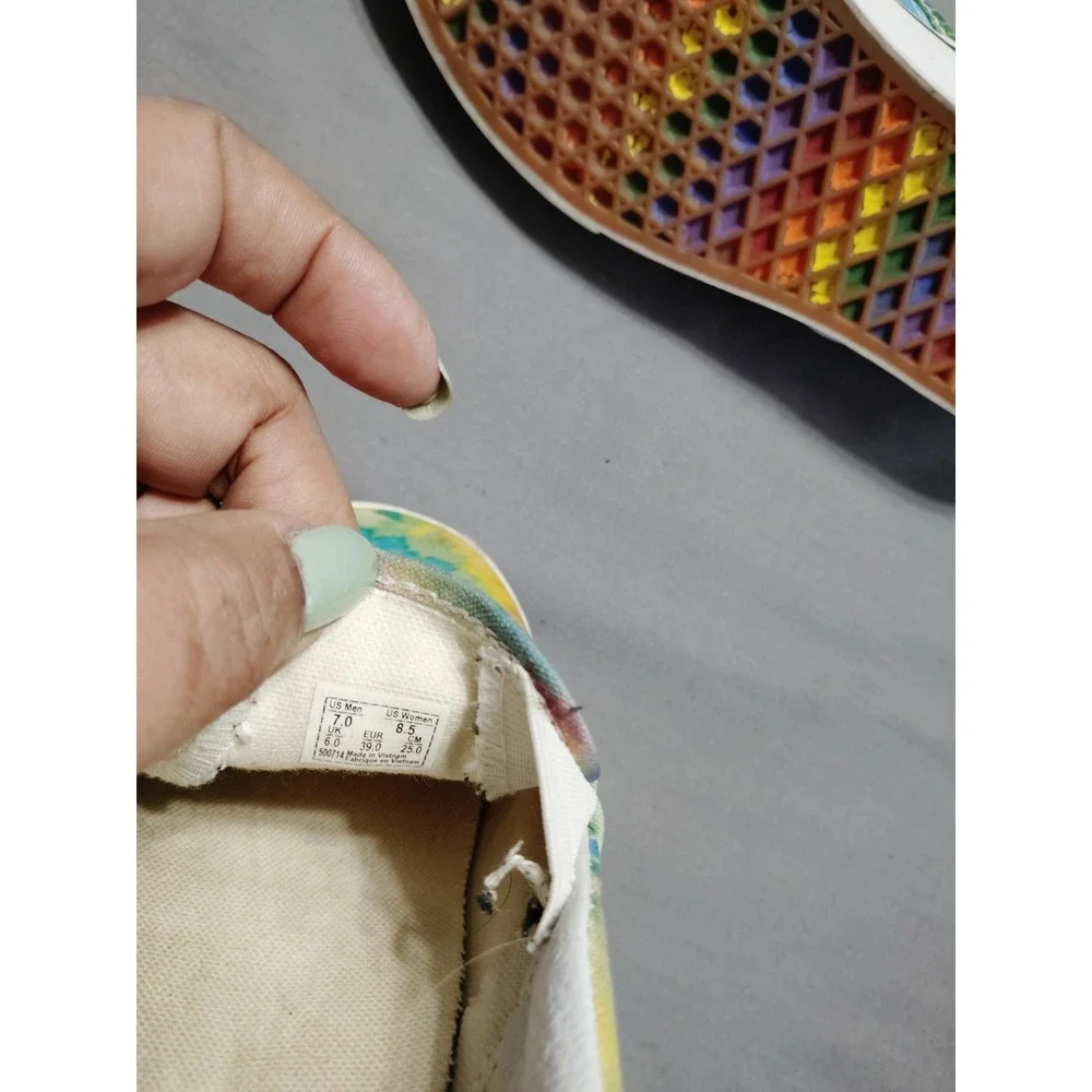 Vans Unisex RAINBOW Tie Dye Gender Inclusive M 7/WM 8.5 Checkerboard‎ Slip On's